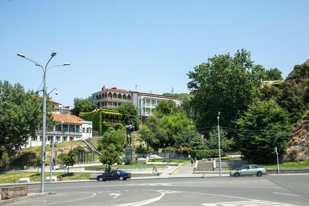 Hb Apartments Akhvelediani II Тбилиси Екстериор снимка
